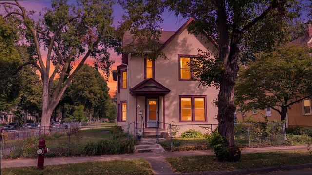 1001 26th Avenue NE, Minneapolis, MN 55418