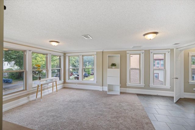 1001 26th Avenue NE, Minneapolis, MN 55418