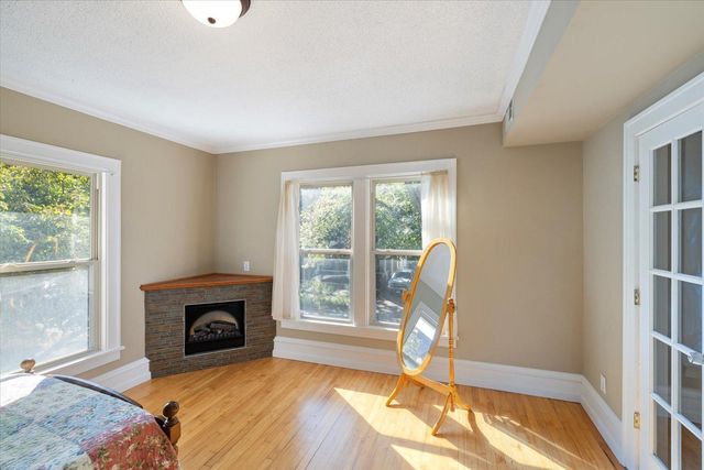 1001 26th Avenue NE, Minneapolis, MN 55418