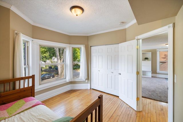 1001 26th Avenue NE, Minneapolis, MN 55418