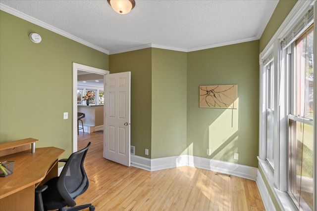 1001 26th Avenue NE, Minneapolis, MN 55418