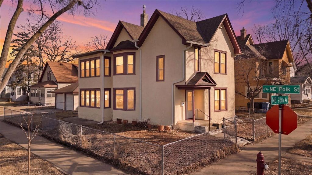 1001 26th Avenue NE, Minneapolis, MN 55418