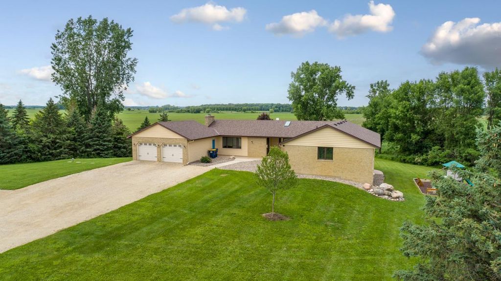 7125 320th Street W, Northfield, MN 55057