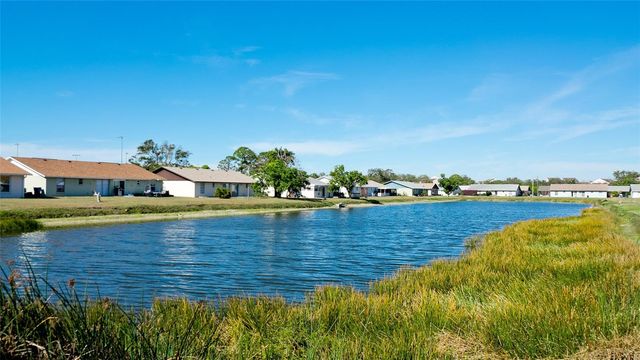 7811 43RD AVENUE DRIVE W 19-A, Bradenton, FL 34209