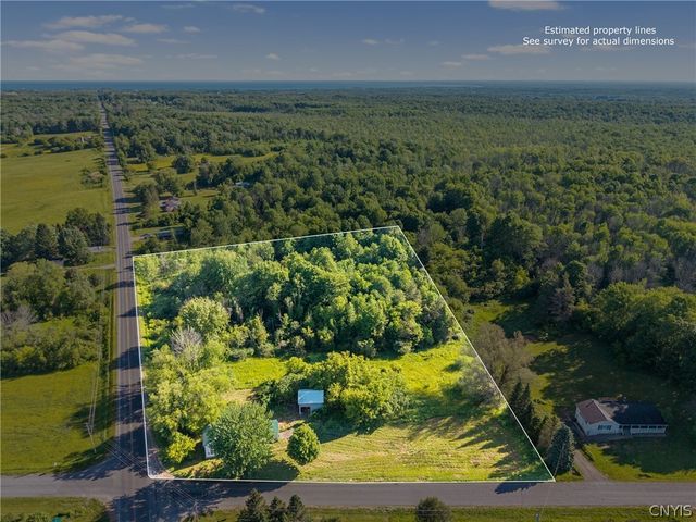 348 West Stone Road, New Haven, NY 13114