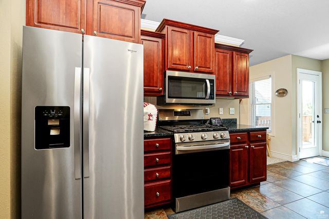 3731 Peachtree Circle, Manhattan, KS 66503