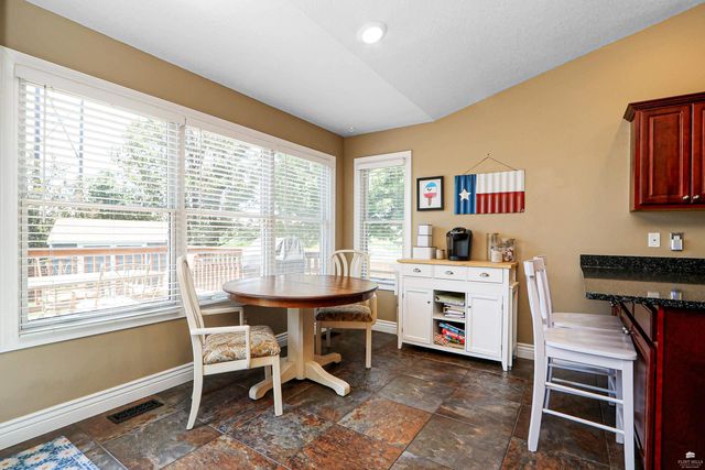 3731 Peachtree Circle, Manhattan, KS 66503