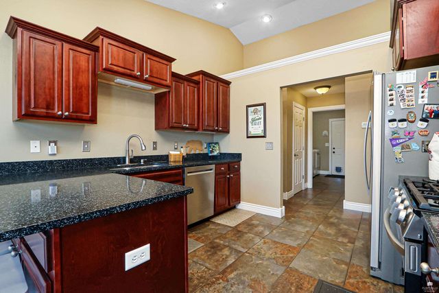 3731 Peachtree Circle, Manhattan, KS 66503