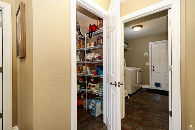 3731 Peachtree Circle, Manhattan, KS 66503