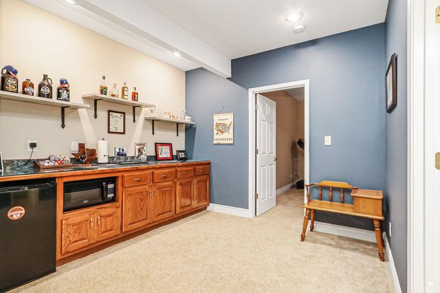 3731 Peachtree Circle, Manhattan, KS 66503