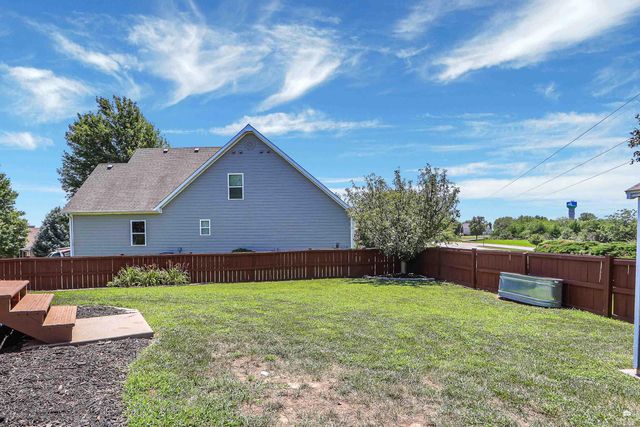 3731 Peachtree Circle, Manhattan, KS 66503