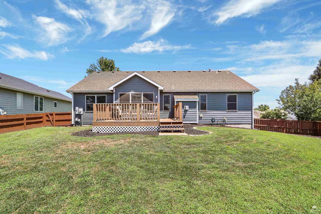 3731 Peachtree Circle, Manhattan, KS 66503