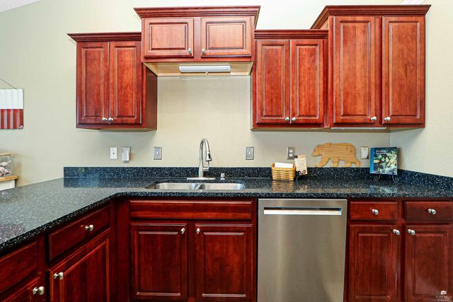 3731 Peachtree Circle, Manhattan, KS 66503