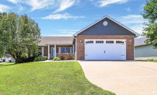 3731 Peachtree Circle, Manhattan, KS 66503