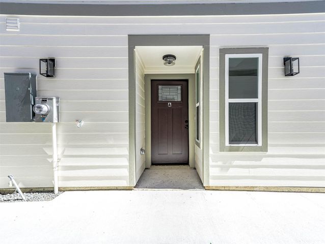 2018 Hampton Street A B, Houston, TX 77088