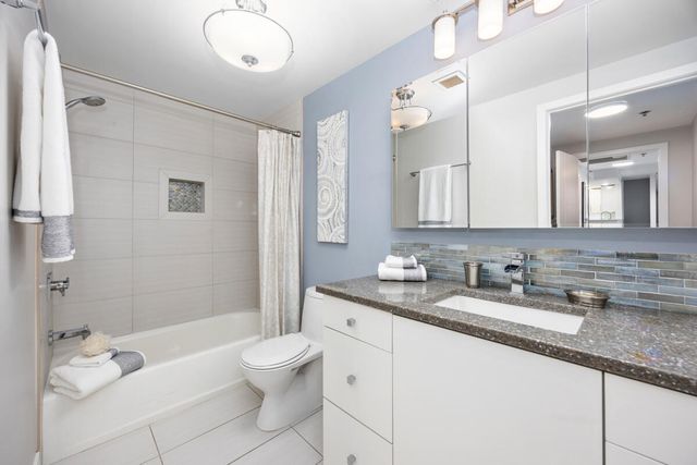 150 Campau Circle NW 1507, Grand Rapids, MI 49503