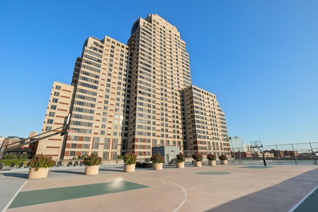 150 Campau Circle NW 1507, Grand Rapids, MI 49503