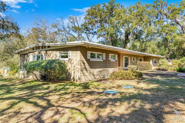 2435 BROADVUE AVENUE, Eustis, FL 32726