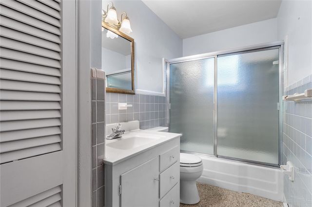 2435 BROADVUE AVENUE, Eustis, FL 32726