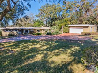 2435 BROADVUE AVENUE, Eustis, FL 32726