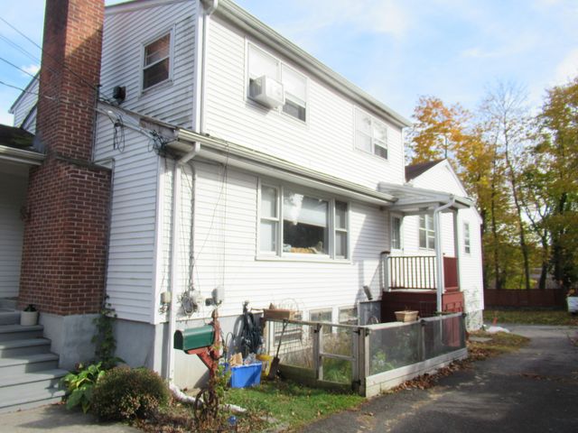 255 Fairfield Woods Road, Fairfield, CT 06825