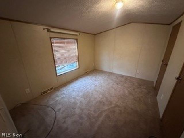 37223 Euclid Avenue 58, Willoughby, OH 44094