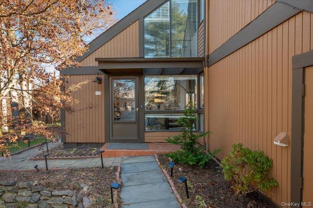 110 Round Hill Road, Dobbs Ferry, NY 10522