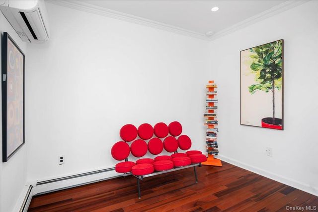 110 Round Hill Road, Dobbs Ferry, NY 10522