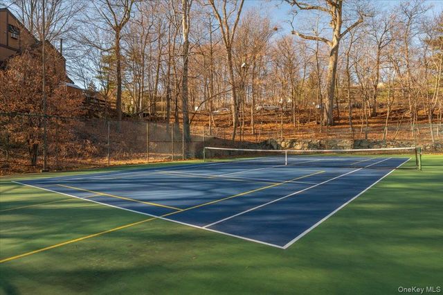 110 Round Hill Road, Dobbs Ferry, NY 10522