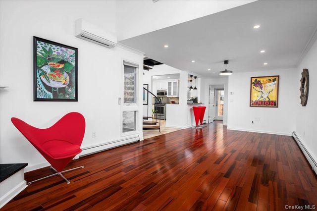 110 Round Hill Road, Dobbs Ferry, NY 10522