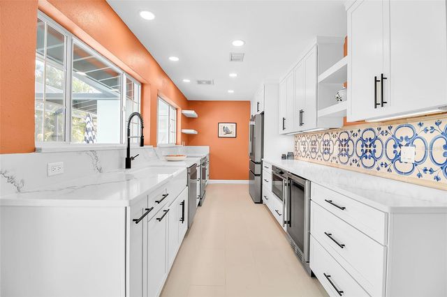 608 GARDENIA DRIVE, Venice, FL 34285