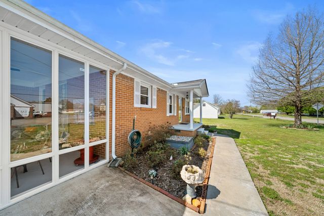 1376 Ardmore Hwy, Taft, TN 38488