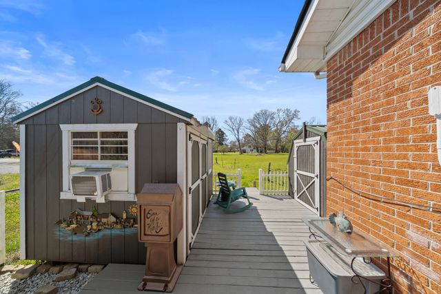 1376 Ardmore Hwy, Taft, TN 38488