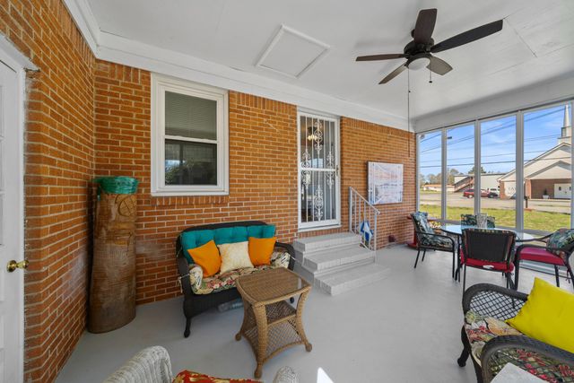 1376 Ardmore Hwy, Taft, TN 38488