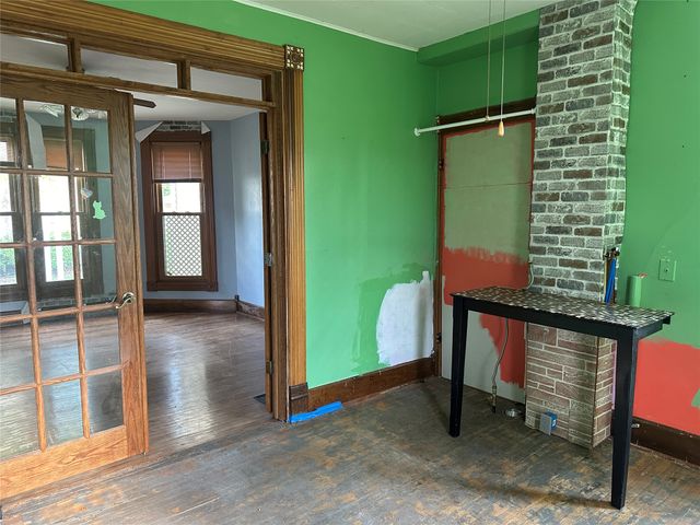 505 S 3rd Avenue E, Newton, IA 50208