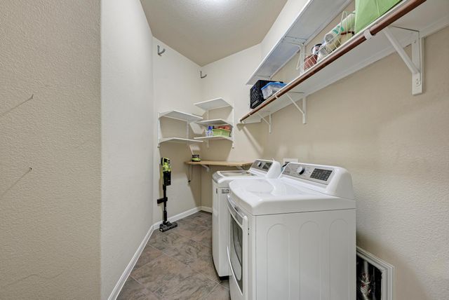 1119 Enclave WAY, Hutto, TX 78634