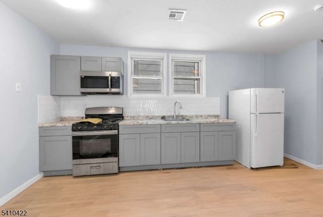 34 Tichenor Ter, Irvington Twp., NJ 07111