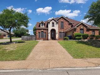 950 Marisa Lane, Desoto, TX 75115