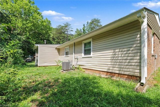 12 Preyer Court, Greensboro, NC 27405