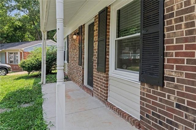 12 Preyer Court, Greensboro, NC 27405