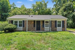 12 Preyer Court, Greensboro, NC 27405