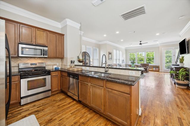 1219 Hickory Street, Houston, TX 77007