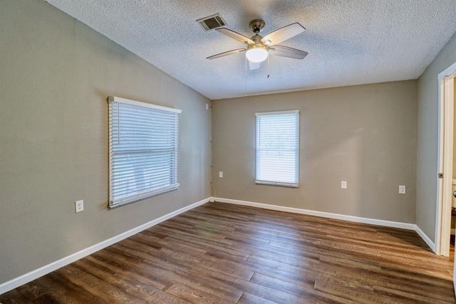 21702 Island Lake Loop E, Humble, TX 77338
