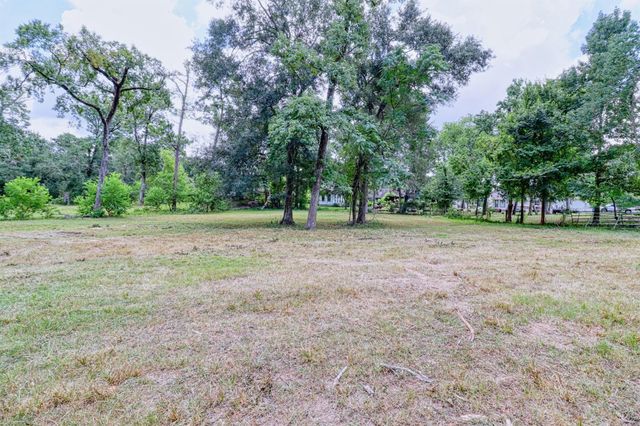 21702 Island Lake Loop E, Humble, TX 77338