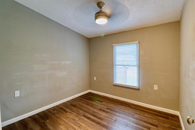 21702 Island Lake Loop E, Humble, TX 77338