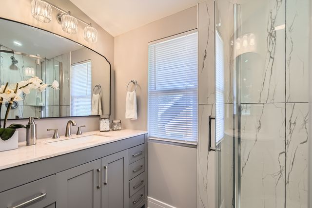 1726 W 106th Street, Chicago, IL 60643