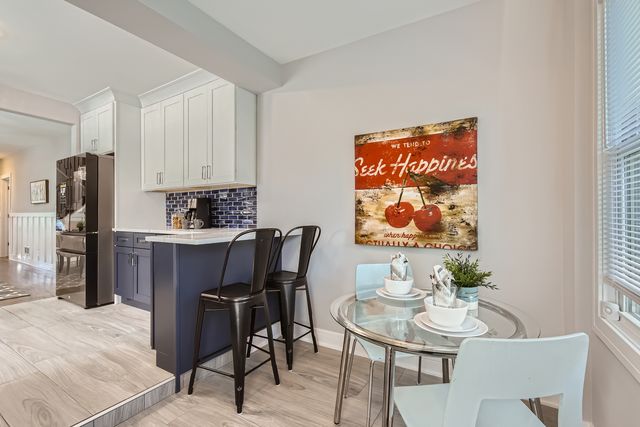 1726 W 106th Street, Chicago, IL 60643