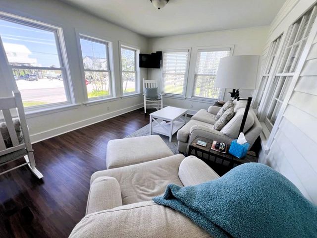 3513 Highway 1, Grand Isle, LA 70358