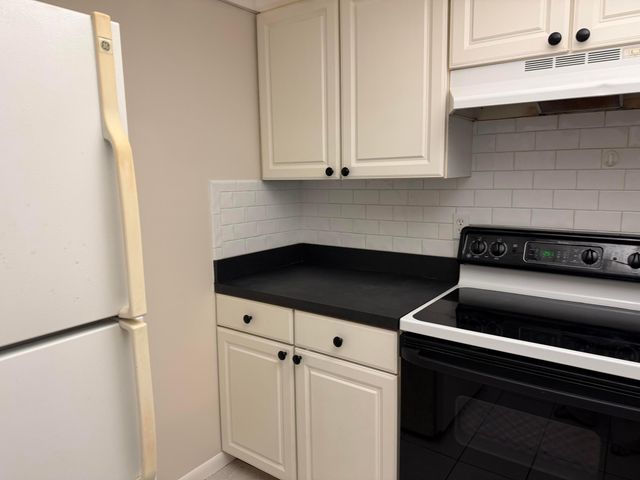 950 S Kanner Highway A25, Stuart, FL 34994
