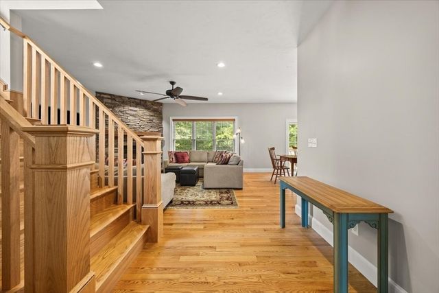 418 Center St, Easton, MA 02375